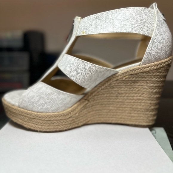 Michael Michael Kors Logo Platform Wedge, bright white Sandals. - Picture 9 of 11